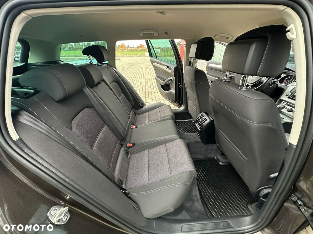 Volkswagen Passat Variant 2.0 TDI DSG (BlueMotion Technology) Comfortline - 14