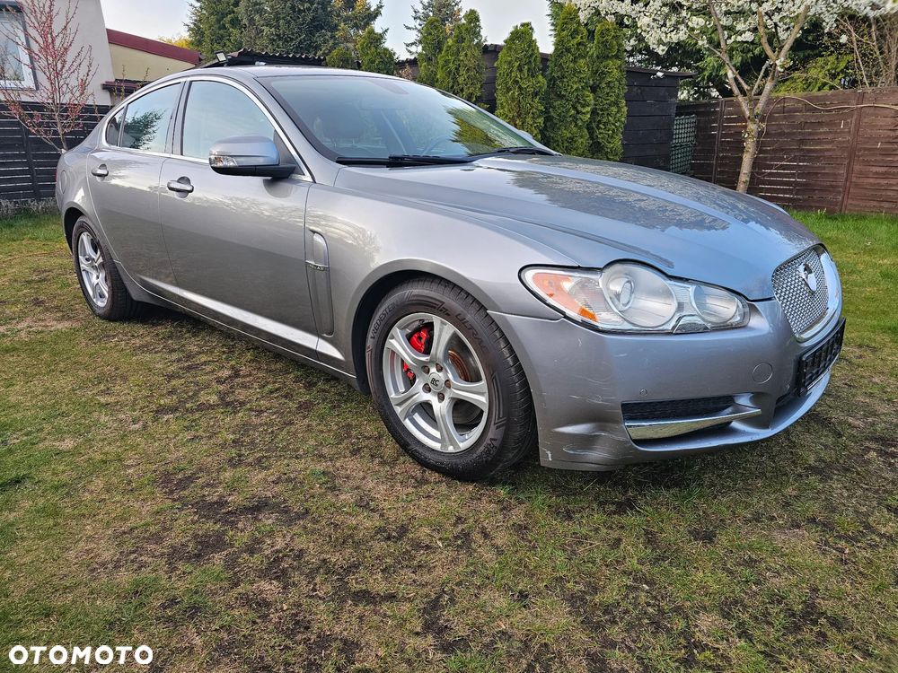 Jaguar XF 2.7 V6 Premium Luxury - 3