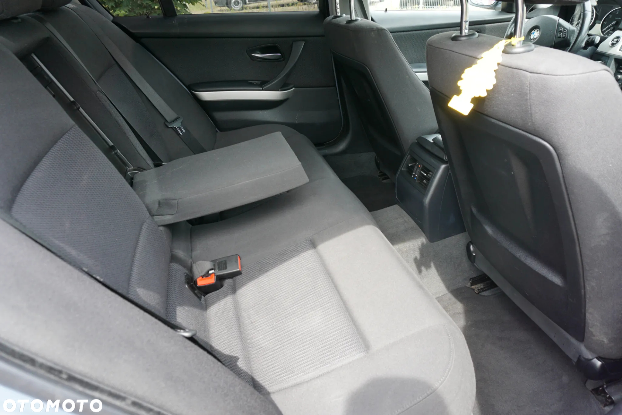 BMW Seria 3 318i - 15