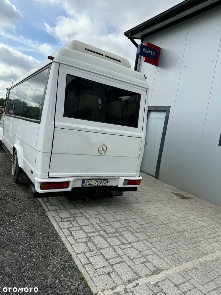 Mercedes-Benz 2003 - 4