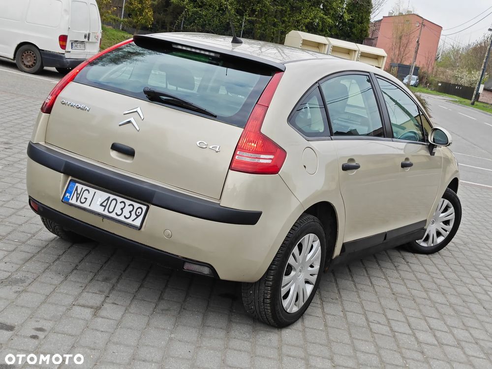 Citroën C4 1.6 16V Impress - 1
