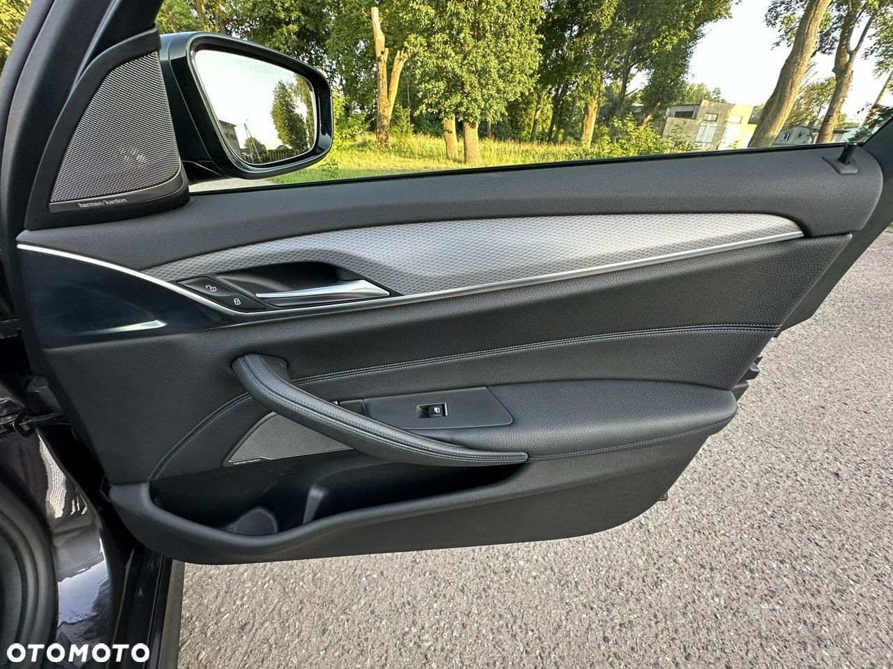 BMW Seria 5 - 32
