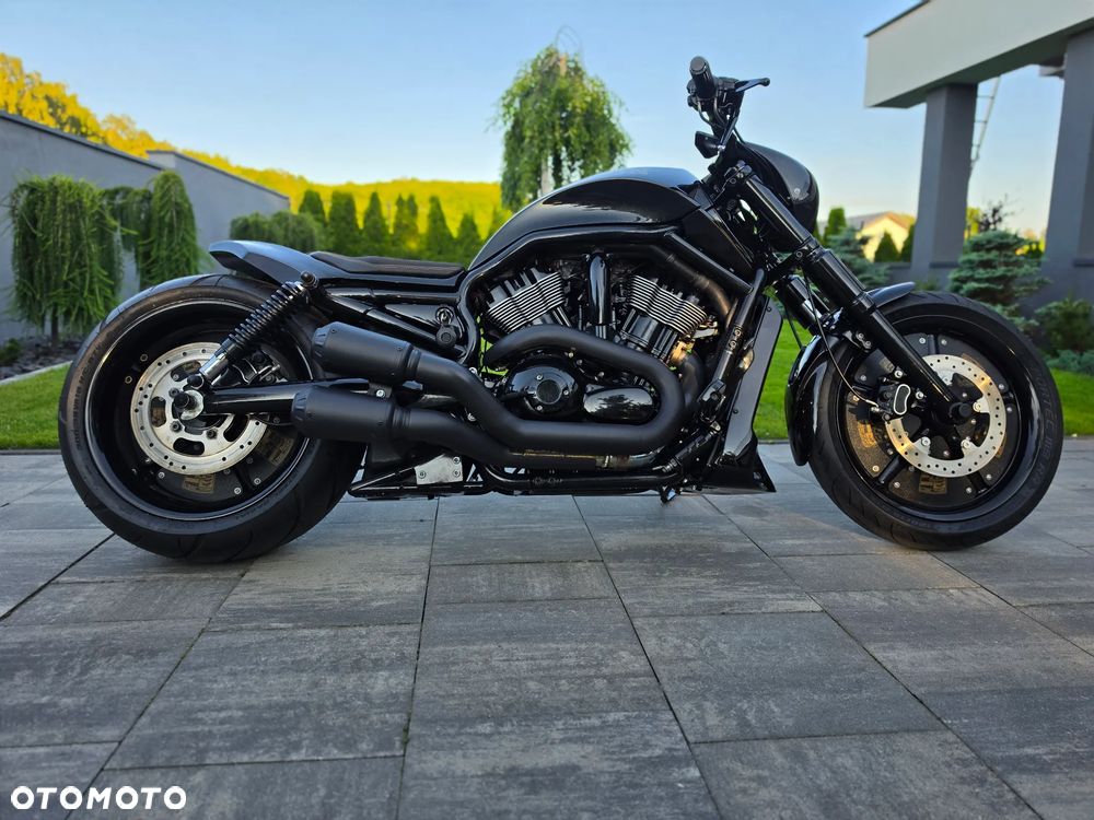 Harley-Davidson V-Rod Muscle - 11