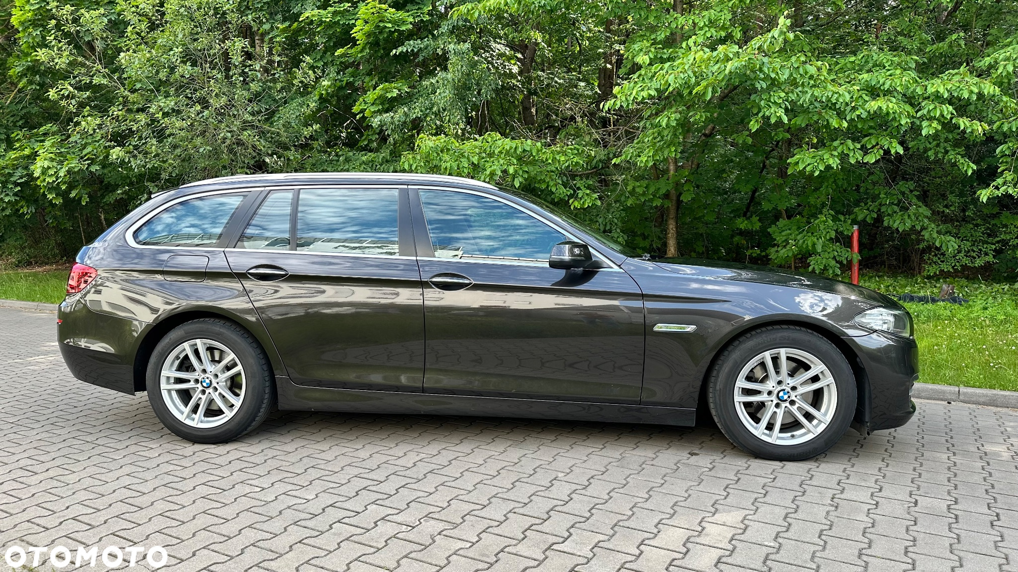 BMW Seria 5 520d Touring - 2