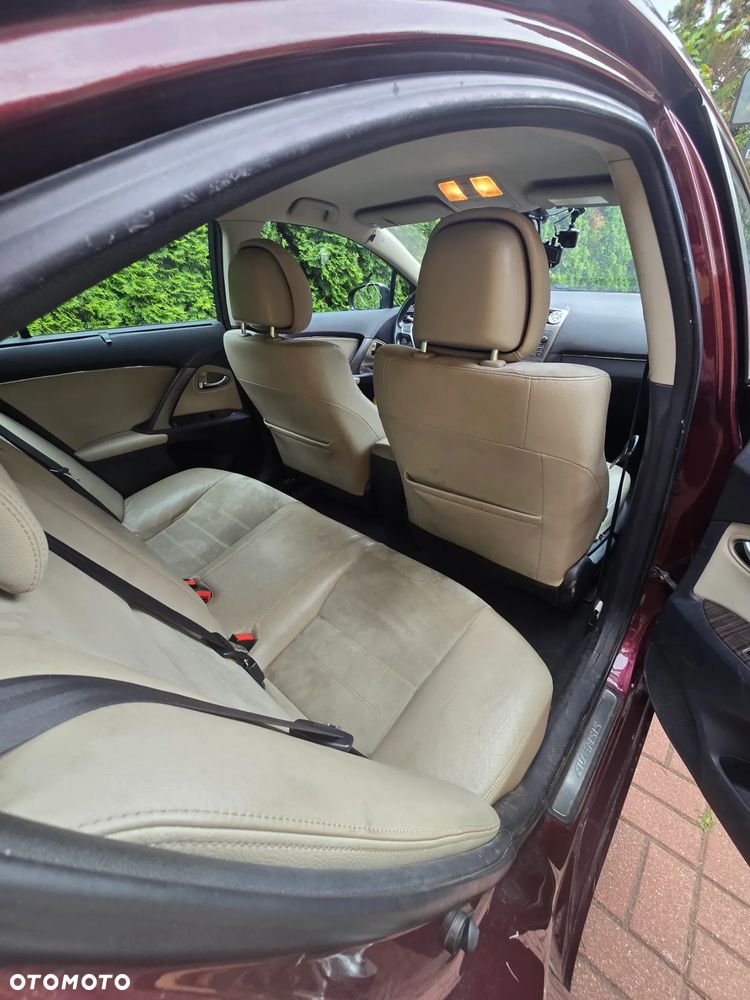 Toyota Avensis 1.8 Premium MS - 2