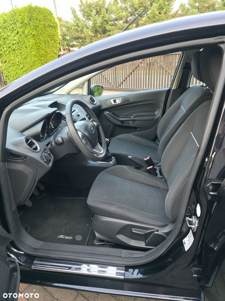 Ford Fiesta 1.0 Champions Edition - 10