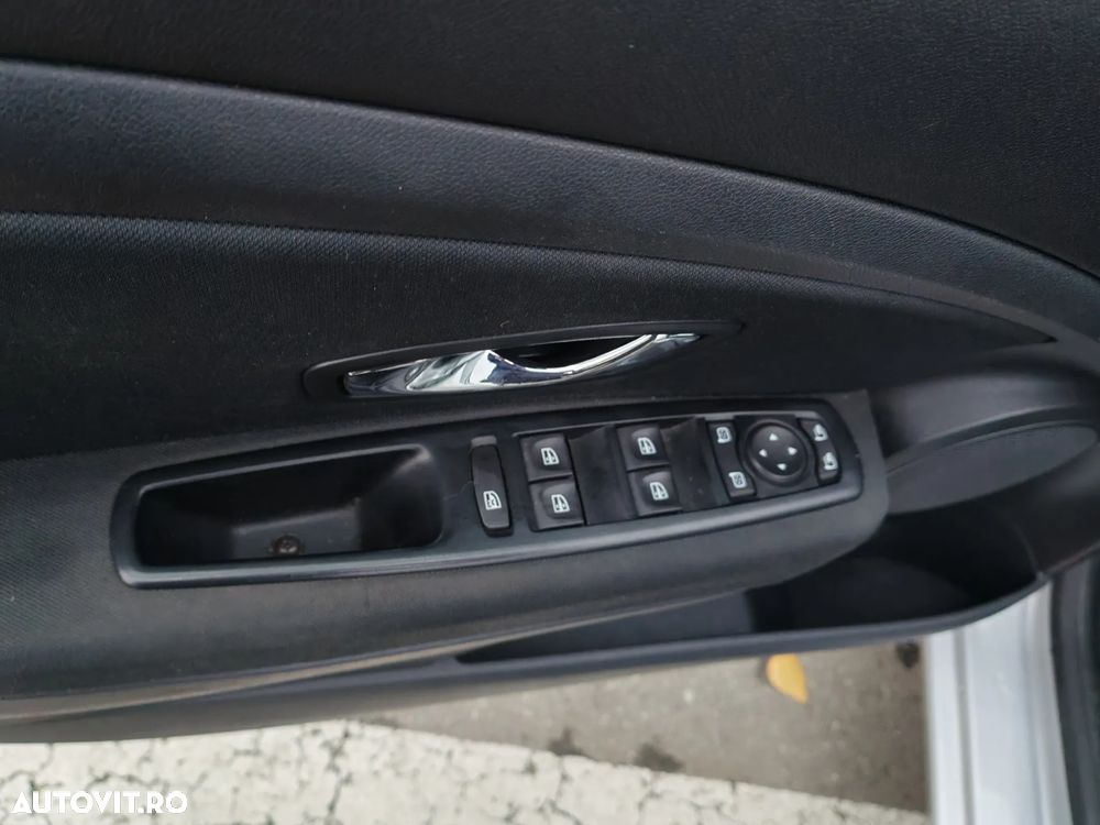 Renault Megane Grandtour ENERGY TCe 115 Start & Stopp Dynamique - 11