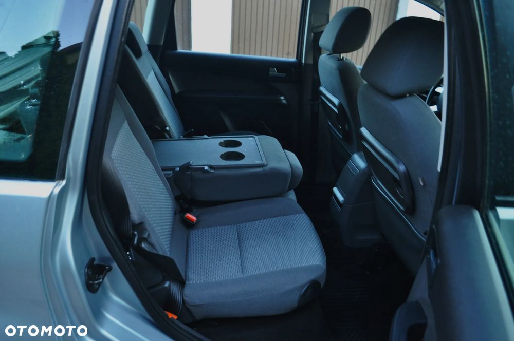 Ford C-MAX - 26