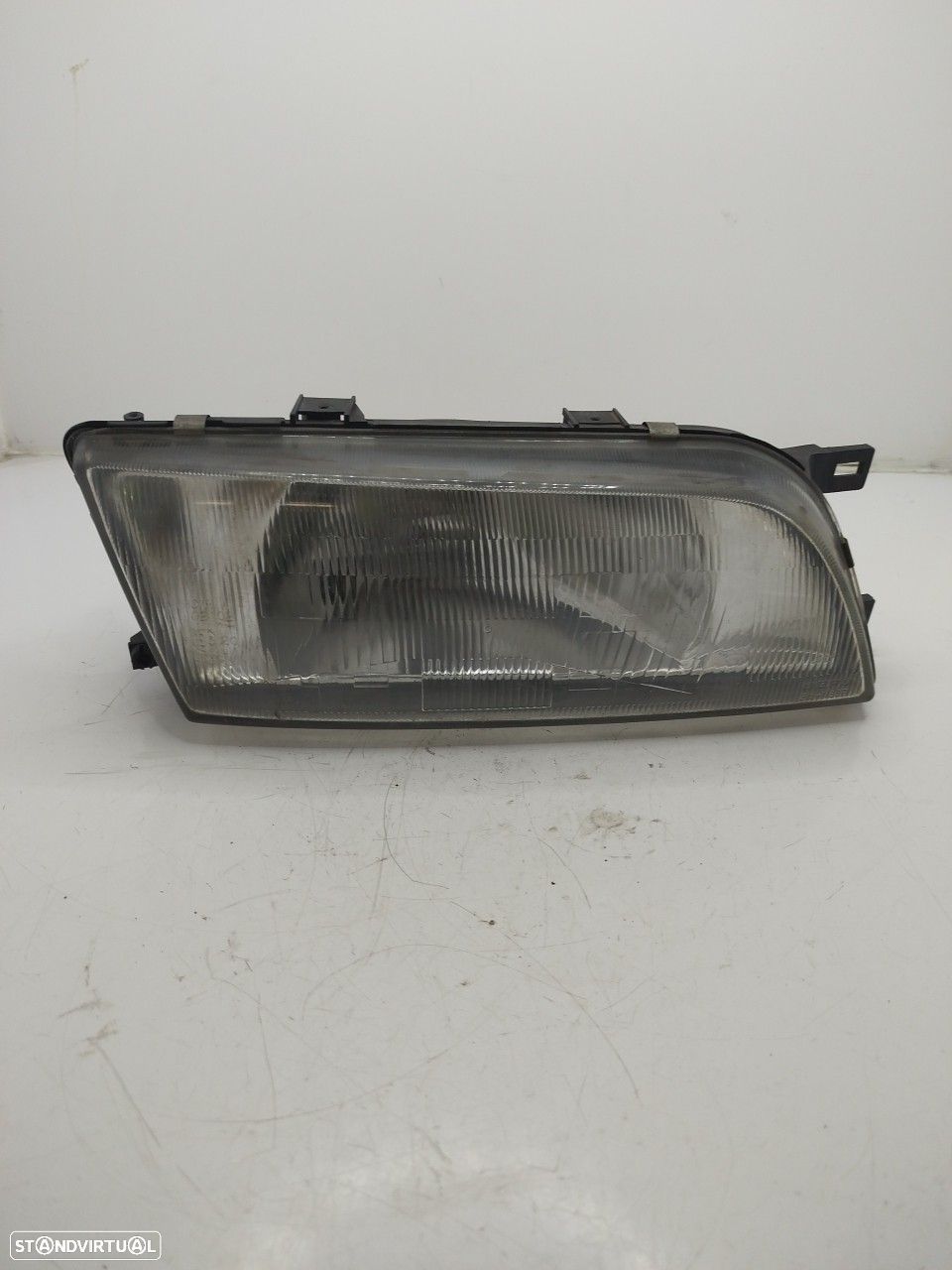 Farol/ Otica Dianteiro Dto Nissan Almera I Hatchback (N15) - 1