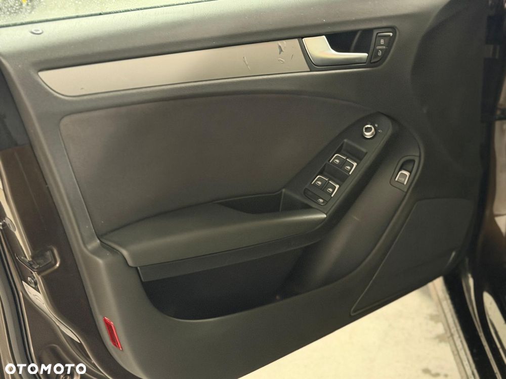 Audi A4 Avant - 31