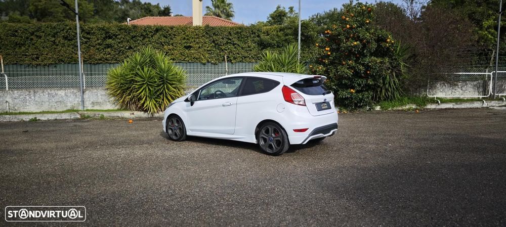 Ford Fiesta 1.6 T ST - 7