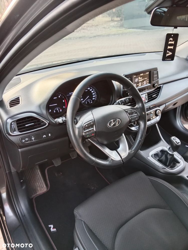 Hyundai i30 1.6 CRDi Classic + - 12