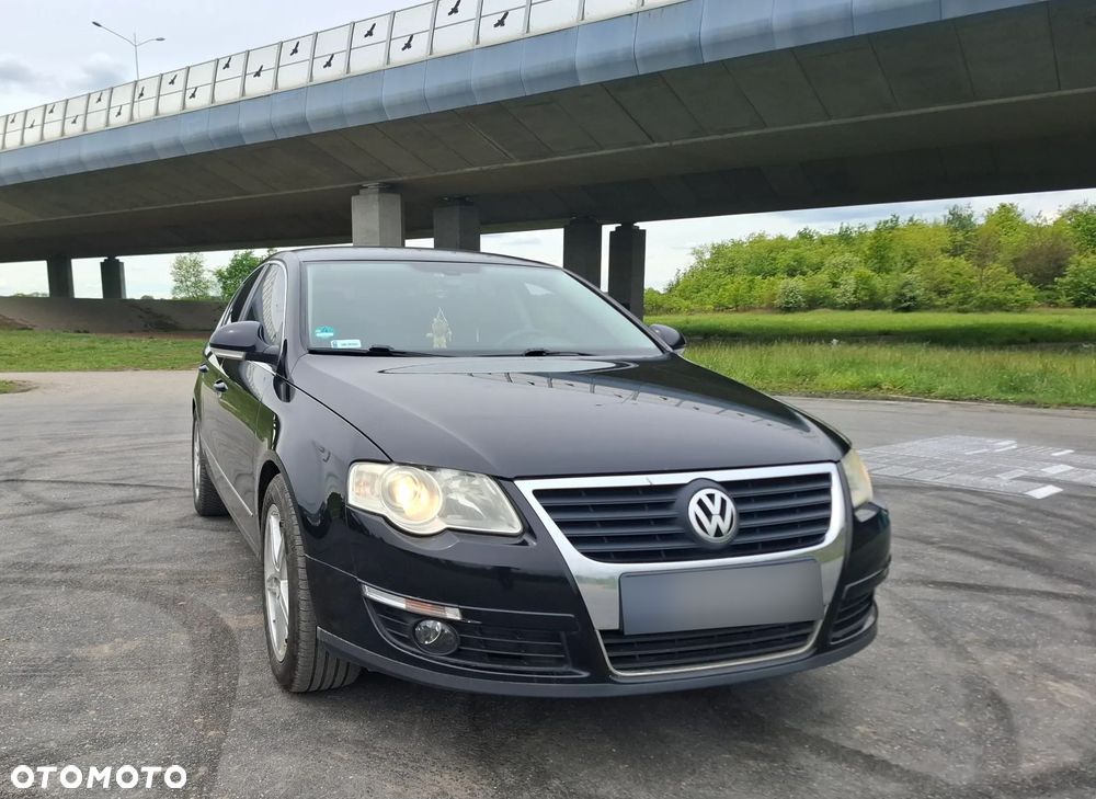 Volkswagen Passat 2.0 TDI Trendline - 2