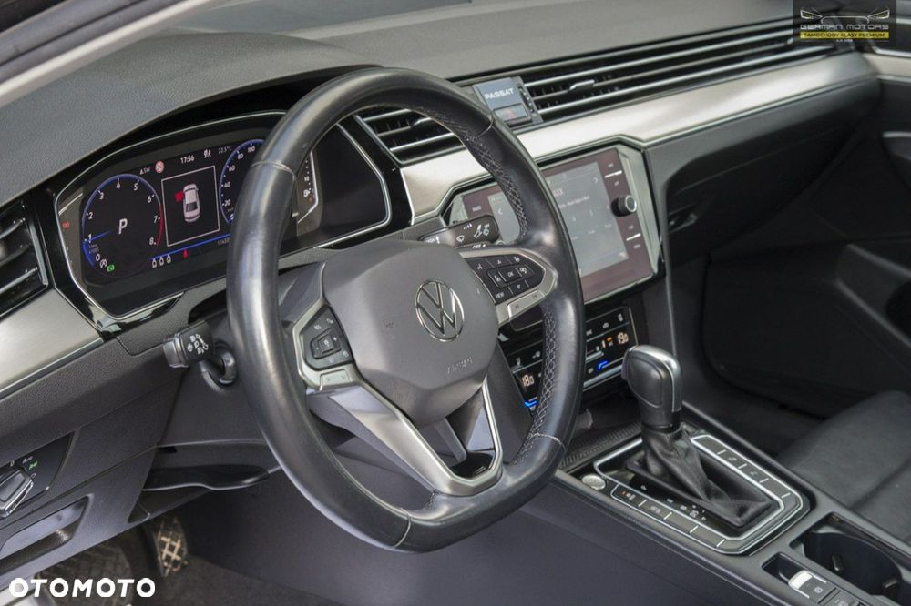 Volkswagen Passat - 17