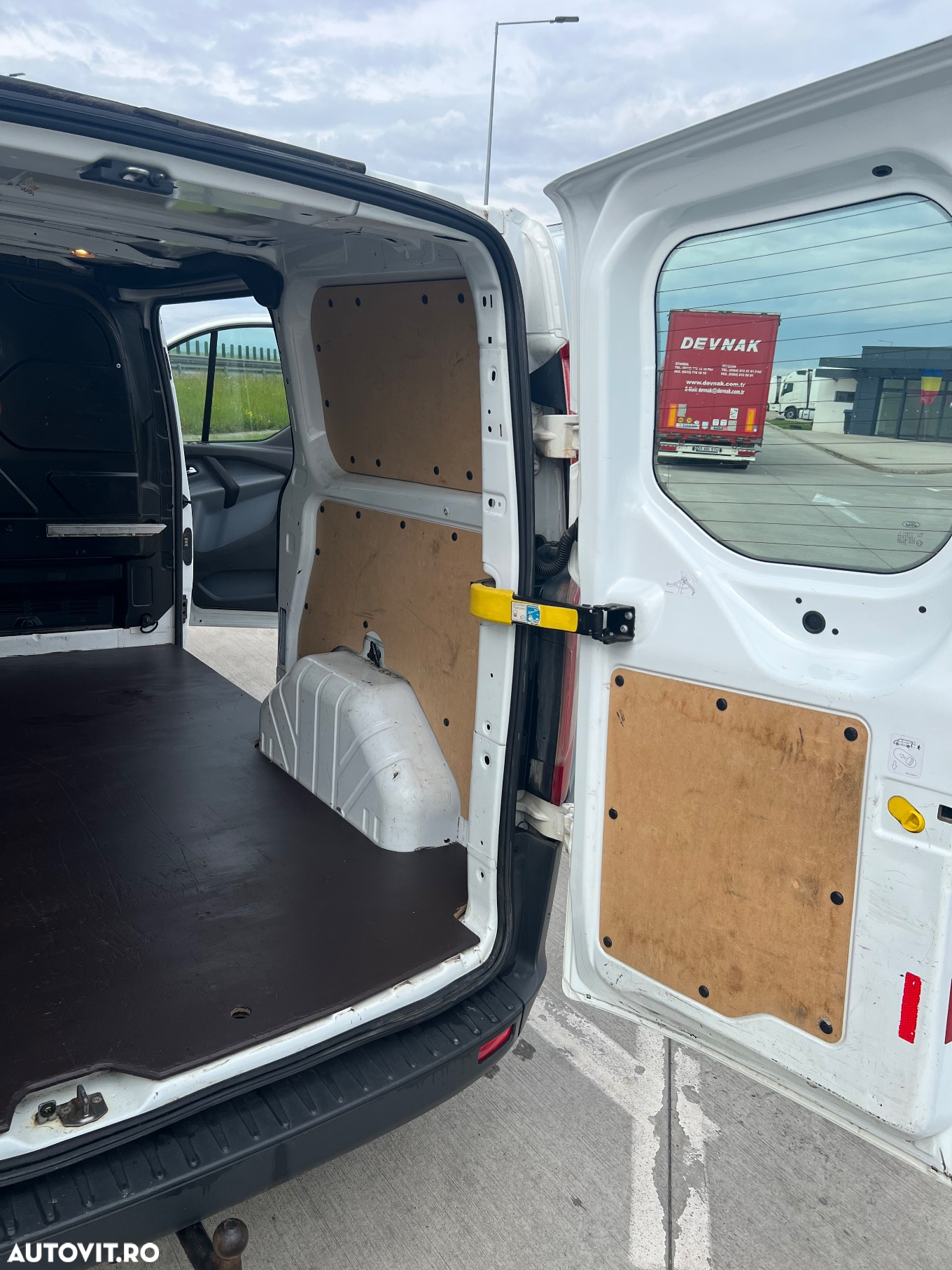 Ford Transit Custom - 15