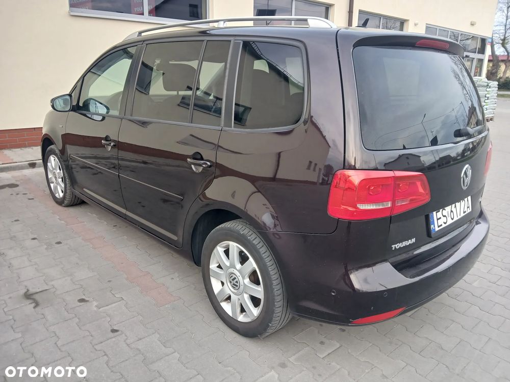 Volkswagen Touran 1.6 TDI DPF BlueMotion Technology DSG Comfortline - 11