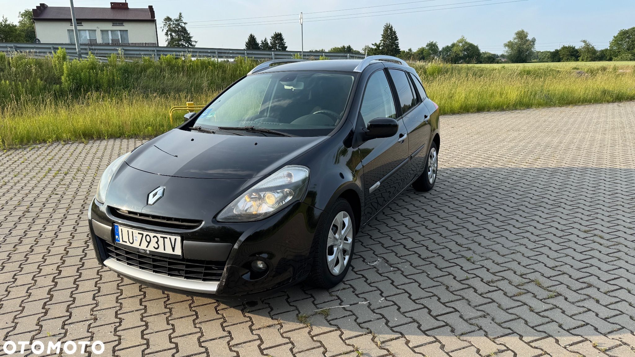 Renault Clio - 1
