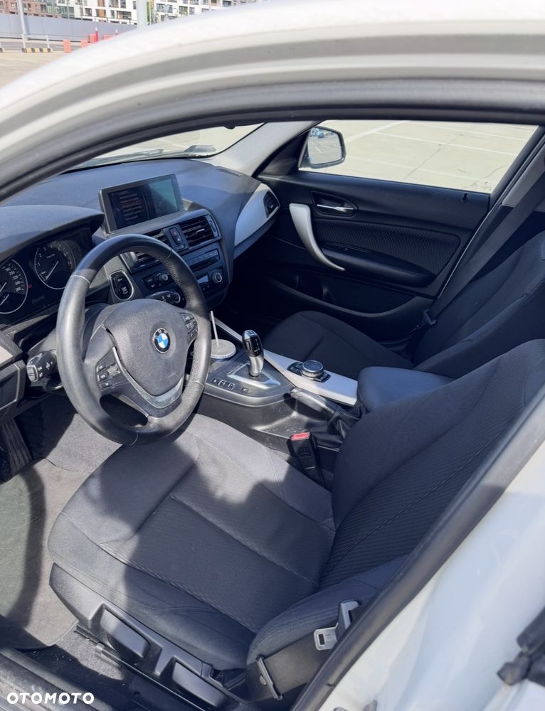 BMW Seria 1 116i - 11