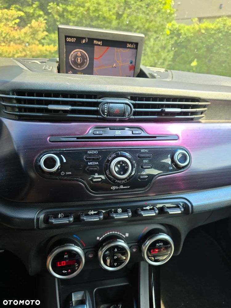 Alfa Romeo Giulietta 2.0 JTDM 16V Turismo - 21