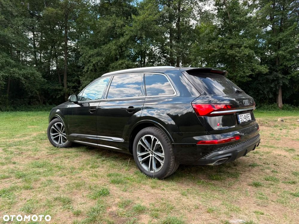 Audi Q7 - 1