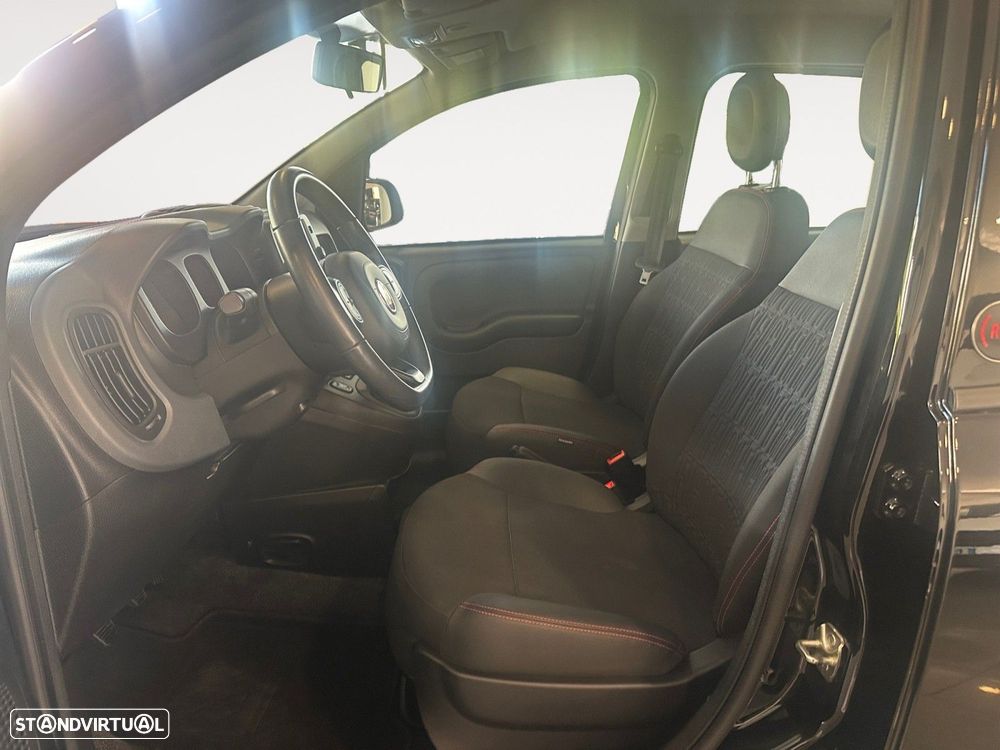 Fiat Panda 1.0 Hybrid (RED) — fotografia 9
