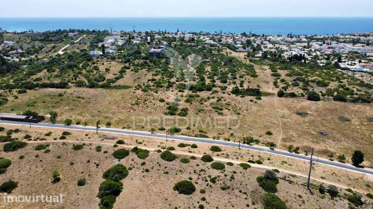Terreno com ruína, pode construir 300m2 ou turismo com 2000m2 - Grande imagem: 5/14