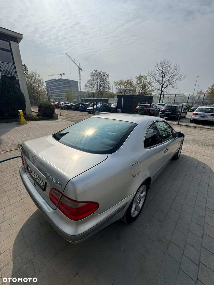 Mercedes-Benz CLK - 4