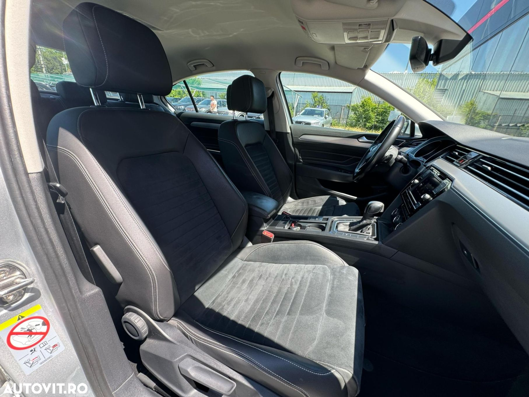 Volkswagen Passat 2.0 TDI DSG Highline - 15