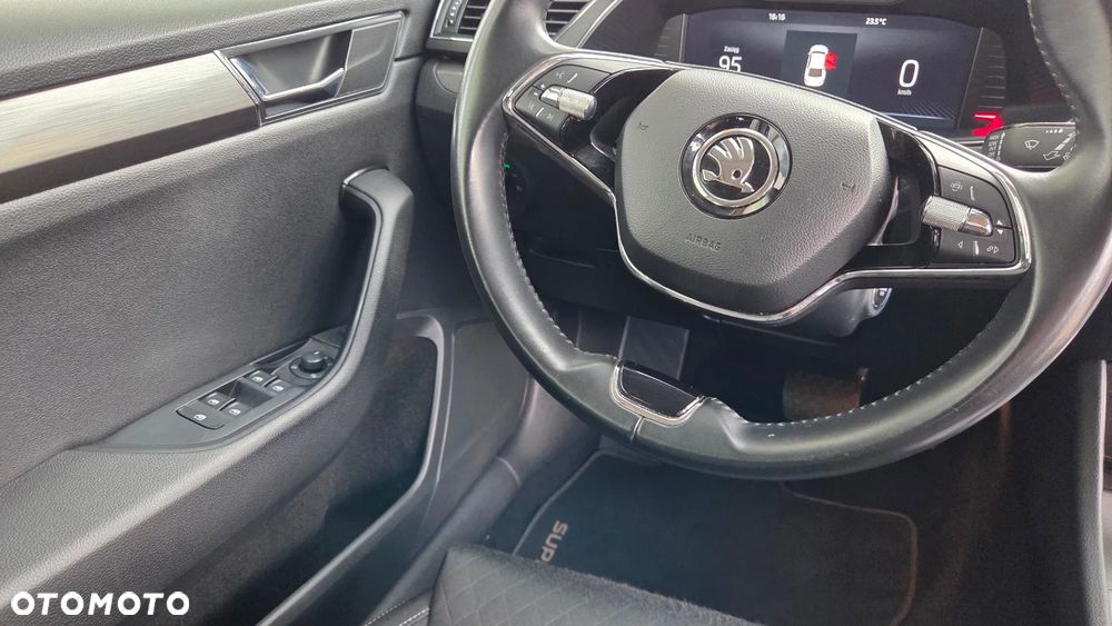 Skoda Superb 1.5 TSI Ambition DSG - 18