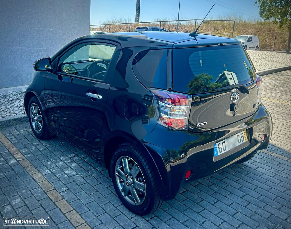 Toyota iQ 1.4 D-4D 2 - 4