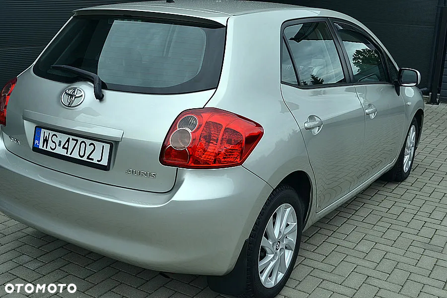 Toyota Auris 1.4 VVT-i Sol - 6