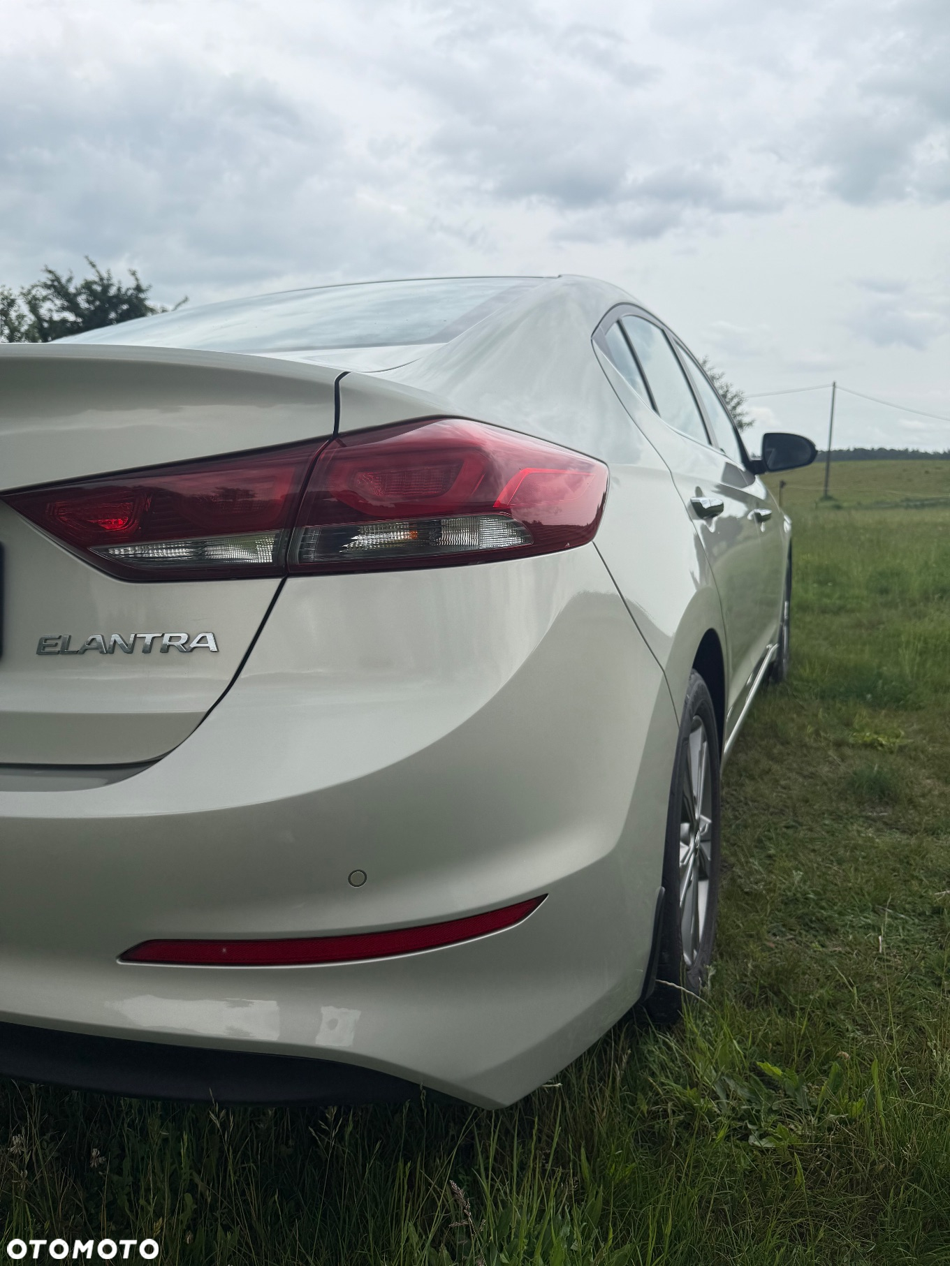 Hyundai Elantra 1.6 Premium - 14