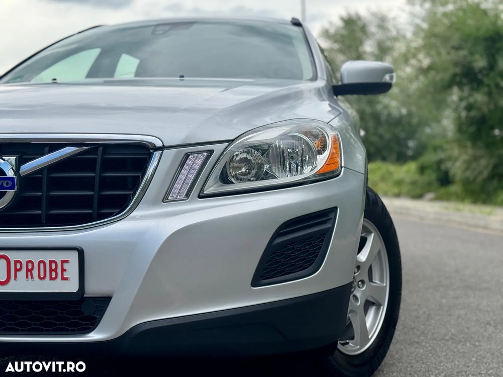 Volvo XC 60 D3 Aut. Momentum - 13