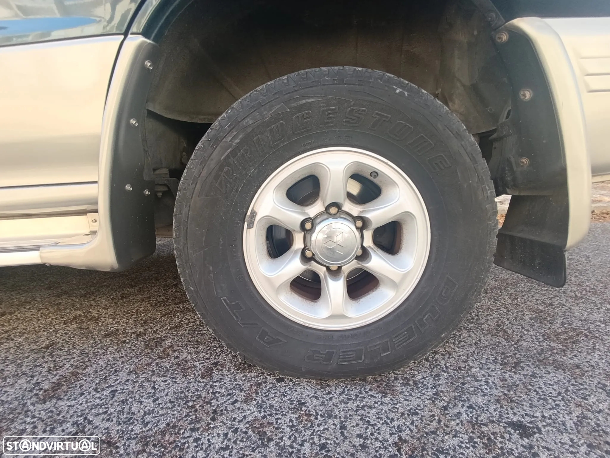 Mitsubishi Pajero 2.8 TD GLS Longo ABS - 32