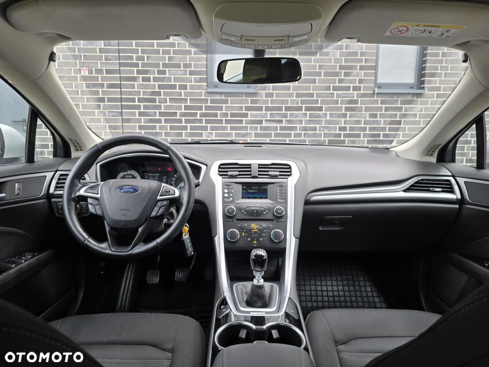Ford Mondeo 2.0 TDCi Ambiente - 26