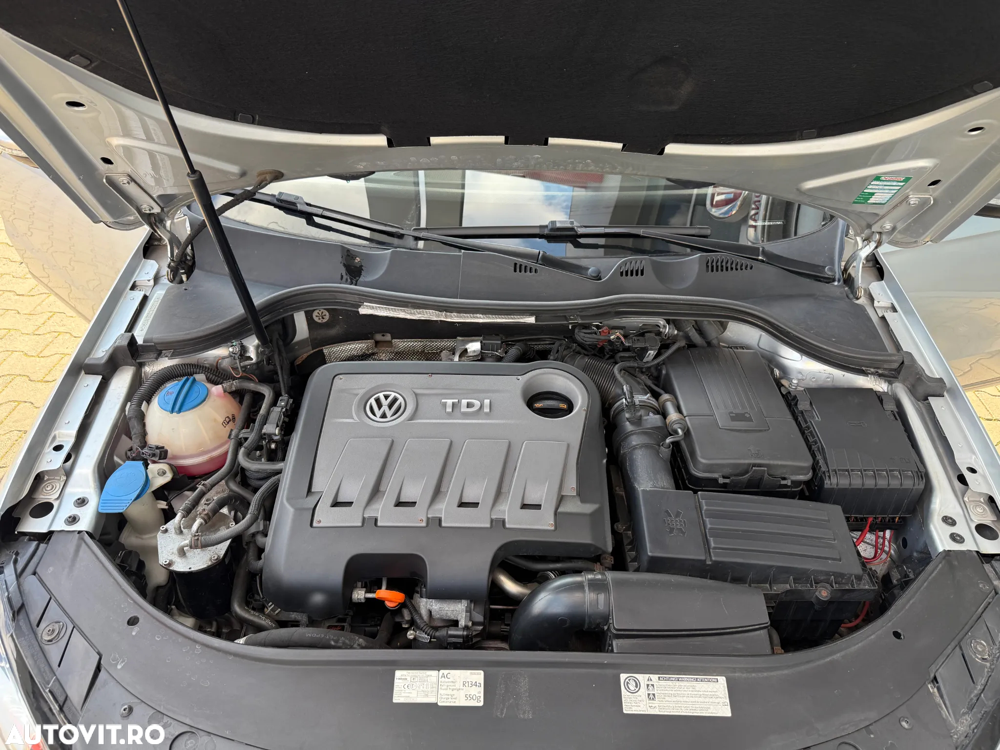 Volkswagen Passat Variant 2.0 TDI BlueMotion Technology Highline - 11