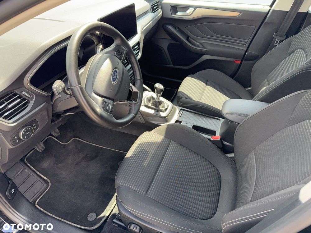 Ford Focus - 10