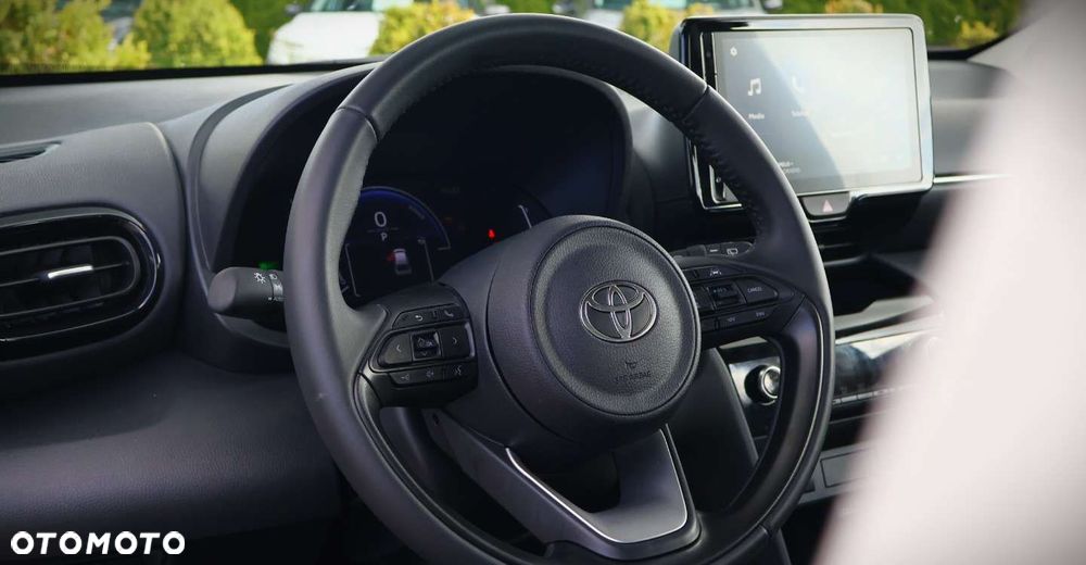 Toyota Yaris Cross - 12