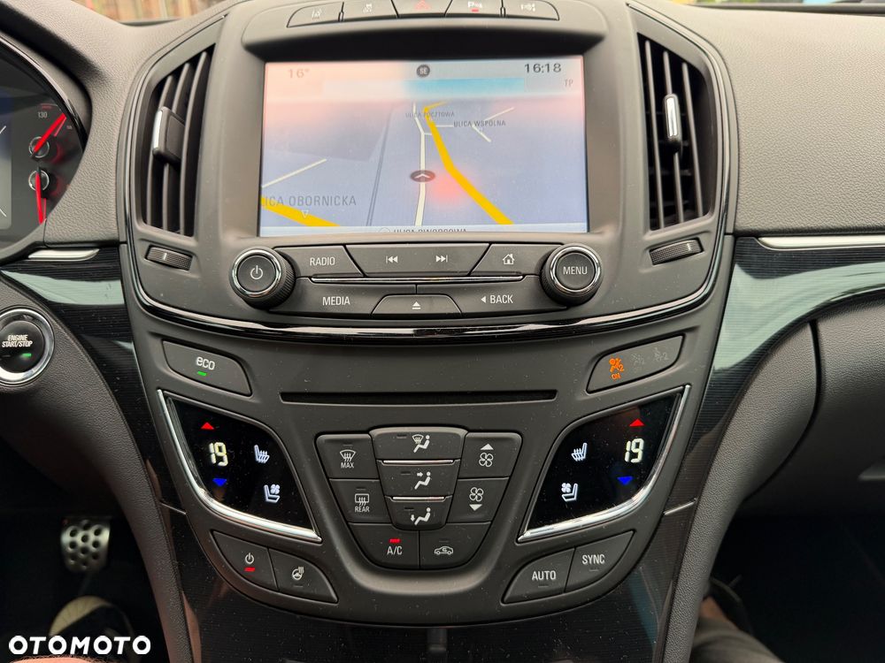Opel Insignia - 36