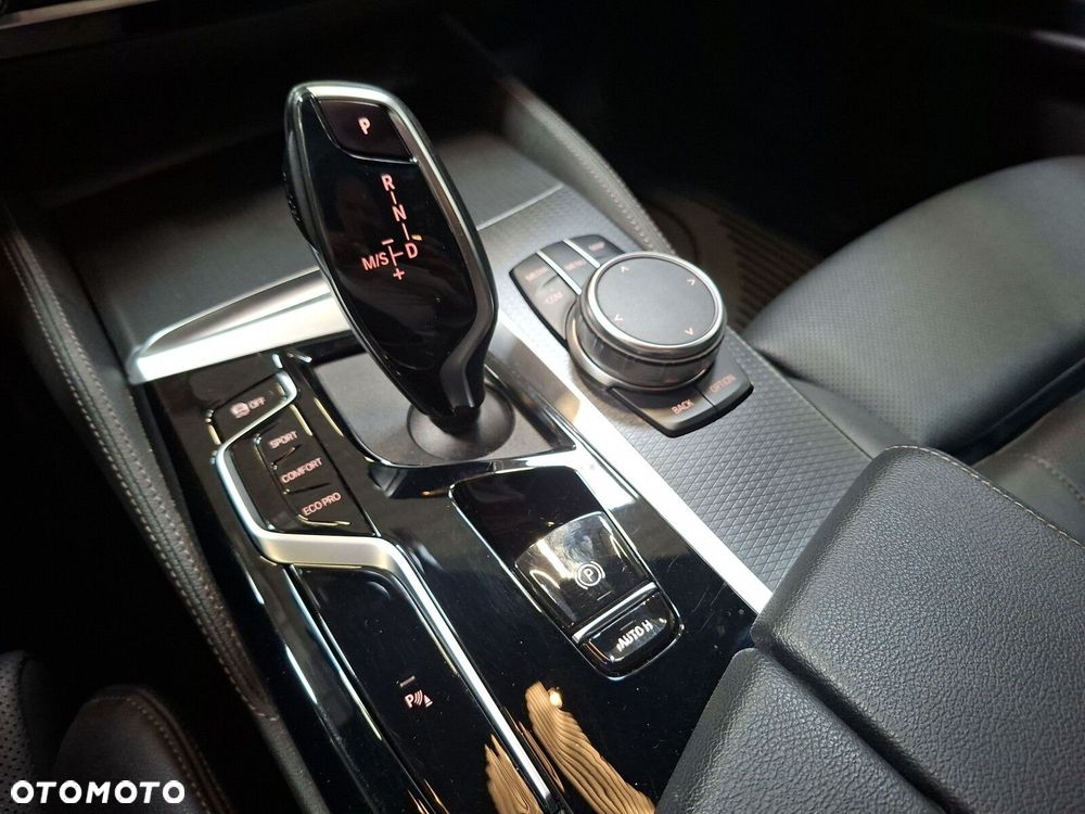 BMW Seria 5 - 16