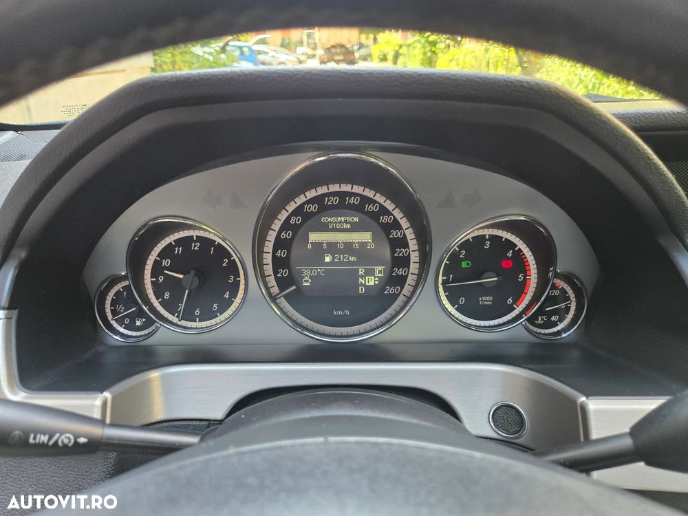 Mercedes-Benz E 350 CDI BlueEfficiency Aut. - 26