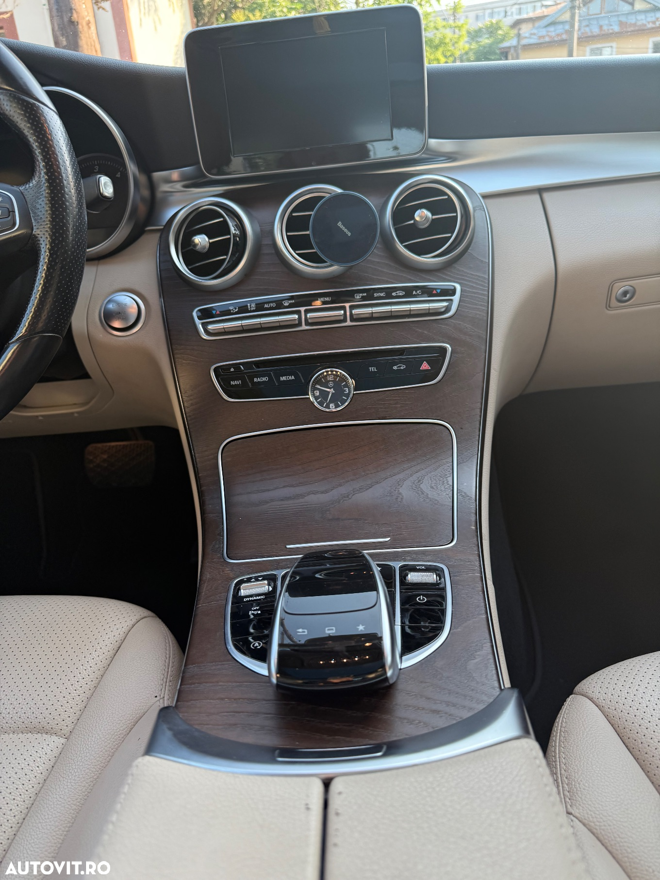 Mercedes-Benz C - 10