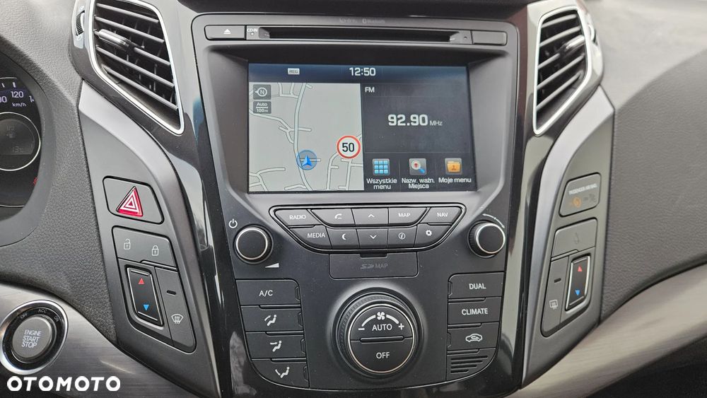 Hyundai i40 Kombi 2.0 Automatik Premium - 23