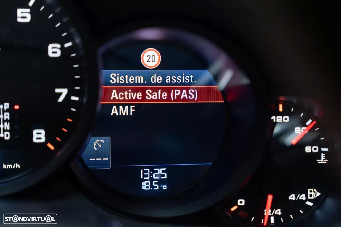 Porsche 911 (991) Carrera GTS PDK - 30