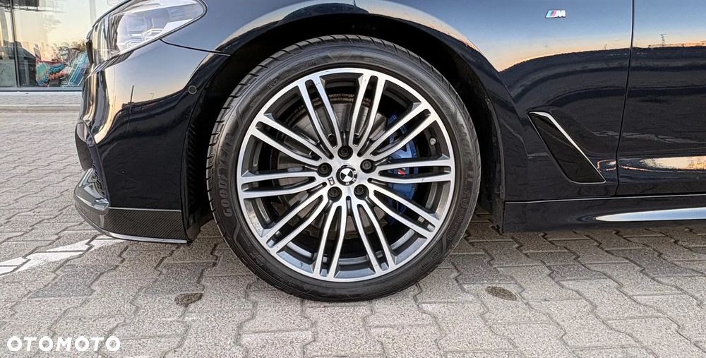 BMW Seria 5 530i xDrive M Sport sport - 18