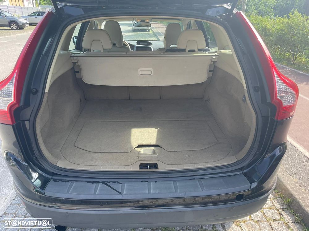 Volvo XC 60 2.0 D3 Drive - 14