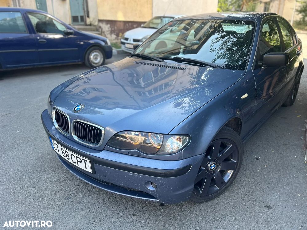 BMW Seria 3 320i - 4