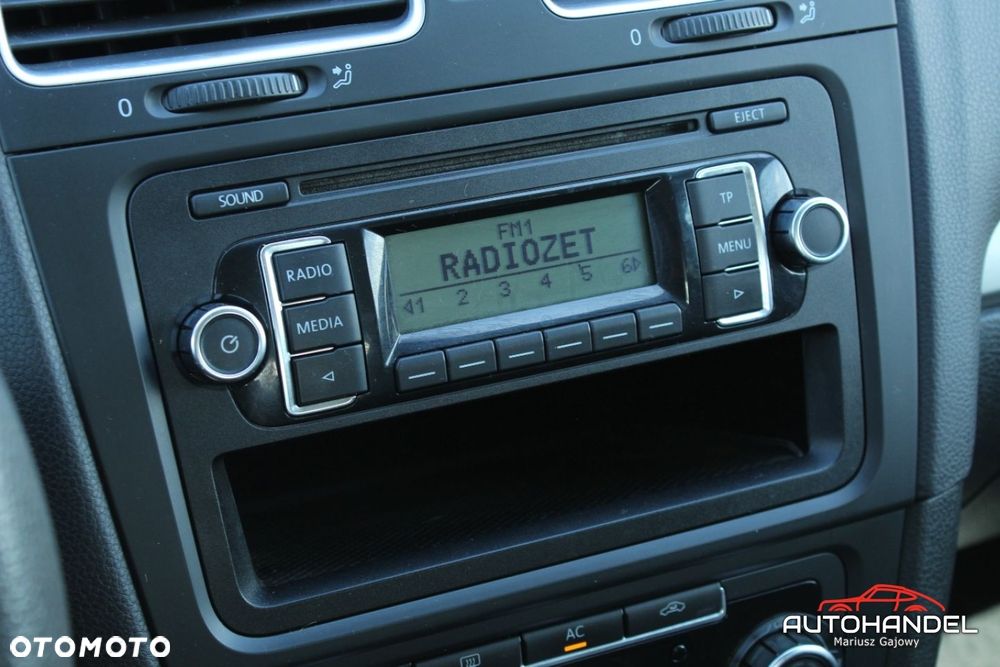 Volkswagen Golf - 11