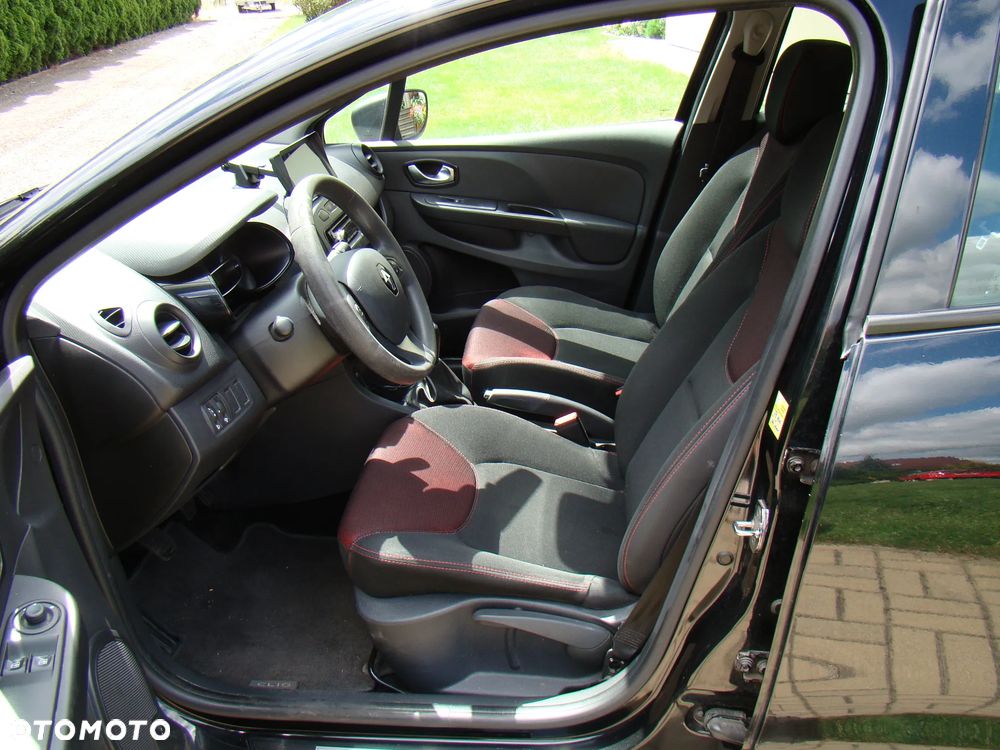 Renault Clio 1.2 16V 75 Life - 18