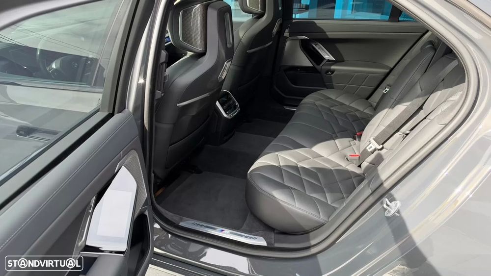 BMW i7 xDrive60 Pack Desportivo M Pro - 16
